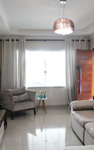 Casa à venda com 175m², 3 quartos e 4 vagasSala