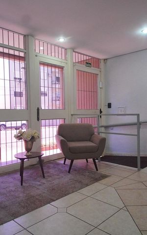 Apartamento à venda com 83m², 2 quartos e 1 vagaHall de entrada