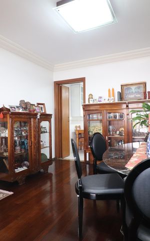 Apartamento à venda com 140m², 3 quartos e 2 vagasSala