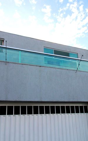 Casa à venda com 360m², 6 quartos e 3 vagasFachada