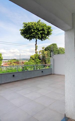 Casa à venda com 360m², 6 quartos e 3 vagasVaranda