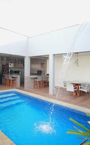 Casa à venda com 360m², 6 quartos e 3 vagasPiscina