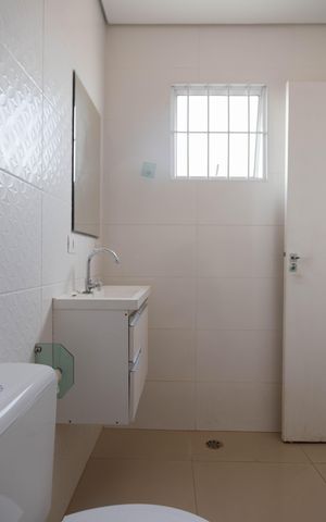 Casa à venda com 145m², 2 quartos e 2 vagas Casa à venda com 145m², 2 quartos e 2 vagasBanheiro