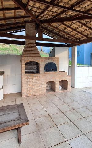 Casa de condomínio à venda com 337m², 3 quartos e 3 vagas Casa de condomínio à venda com 337m², 3 quartos e 3 vagasQuintal