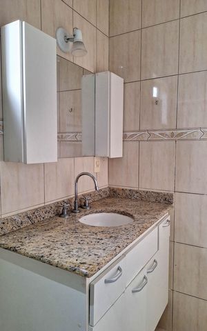 Casa de condomínio à venda com 337m², 3 quartos e 3 vagas Casa de condomínio à venda com 337m², 3 quartos e 3 vagasBanheiro da Suíte 3