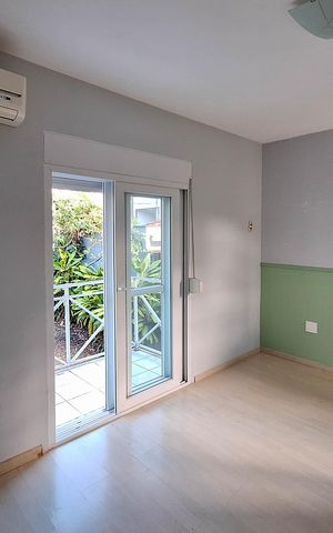 Casa de condomínio à venda com 337m², 3 quartos e 3 vagas Casa de condomínio à venda com 337m², 3 quartos e 3 vagasSuíte 2