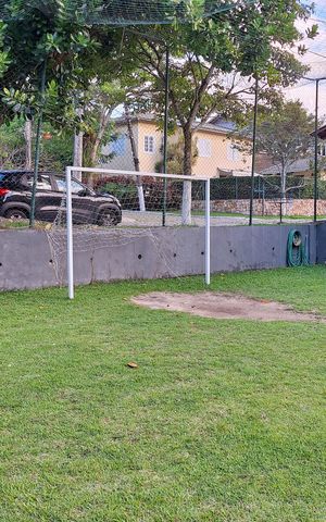 Casa de condomínio à venda com 337m², 3 quartos e 3 vagas Casa de condomínio à venda com 337m², 3 quartos e 3 vagasÁrea comum