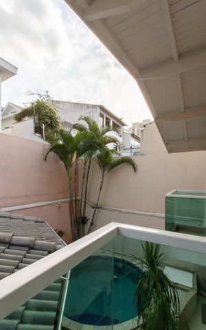Casa à venda com 430m², 4 quartos e 4 vagasVaranda da Suíte 3