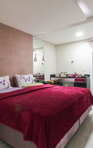 Casa à venda com 600m², 5 quartos e 6 vagas Casa à venda com 600m², 5 quartos e 6 vagasSuíte 1