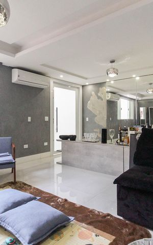 Casa à venda com 600m², 5 quartos e 6 vagas Casa à venda com 600m², 5 quartos e 6 vagasSala 1