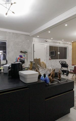 Casa à venda com 600m², 5 quartos e 6 vagas Casa à venda com 600m², 5 quartos e 6 vagasCozinha 1