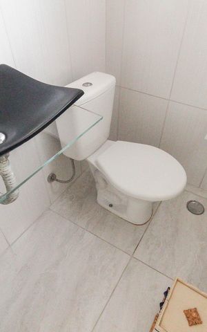 Casa à venda com 600m², 5 quartos e 6 vagas Casa à venda com 600m², 5 quartos e 6 vagasLavabo 2