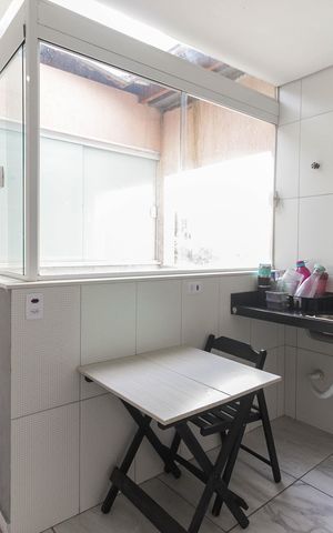 Casa à venda com 600m², 5 quartos e 6 vagas Casa à venda com 600m², 5 quartos e 6 vagasCozinha 2