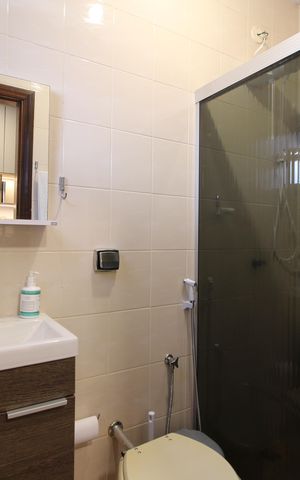 Casa de condomínio à venda com 370m², 4 quartos e 1 vagaQuarto 3 - Banheiro