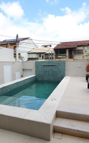 Casa de condomínio à venda com 370m², 4 quartos e 1 vagaPiscina