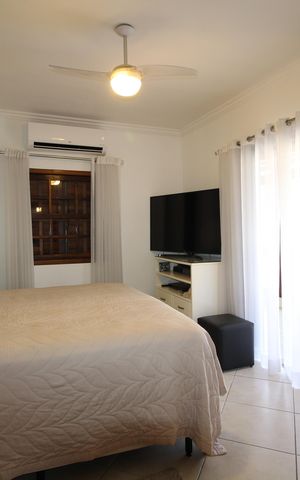 Casa de condomínio à venda com 370m², 4 quartos e 1 vagaQuarto 4 - Suíte