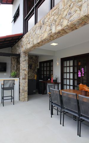 Casa de condomínio à venda com 370m², 4 quartos e 1 vagaChurrasqueira