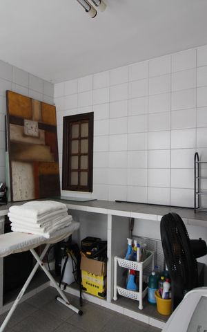 Casa de condomínio à venda com 370m², 4 quartos e 1 vagaÁrea de Serviço