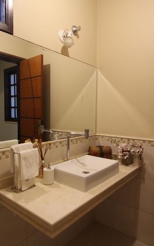 Casa de condomínio à venda com 370m², 4 quartos e 1 vagaLavabo 1