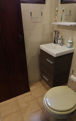 Casa de condomínio à venda com 370m², 4 quartos e 1 vagaQuarto 3 - Banheiro