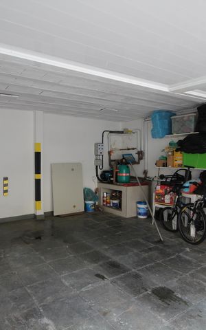 Casa de condomínio à venda com 370m², 4 quartos e 1 vagaGaragem