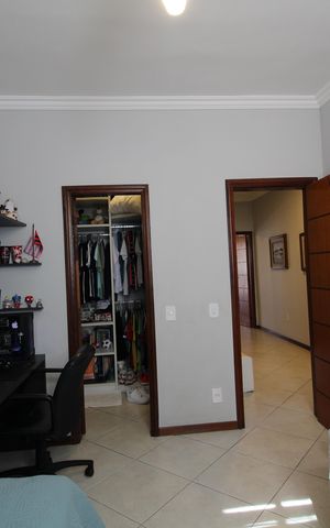 Casa de condomínio à venda com 370m², 4 quartos e 1 vagaQuarto 1