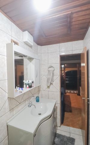 Casa à venda com 120m², 3 quartos e 2 vagas Casa à venda com 120m², 3 quartos e 2 vagasBanheiro Social