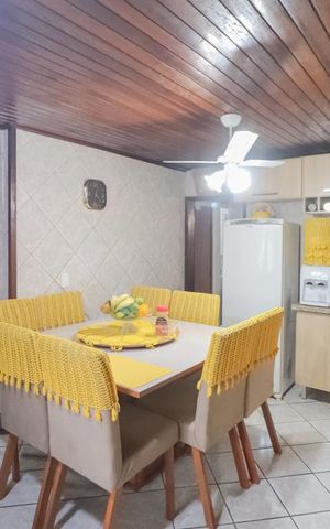 Casa à venda com 120m², 3 quartos e 2 vagas Casa à venda com 120m², 3 quartos e 2 vagasCozinha
