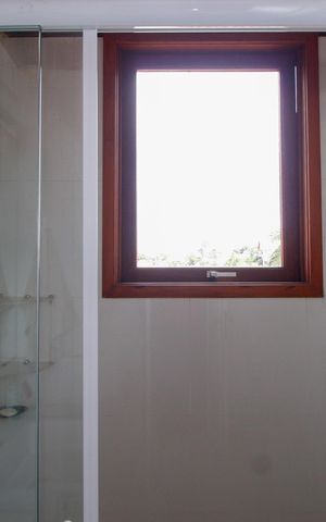 Casa para alugar com 800m², 3 quartos e 6 vagasBanheiro 1