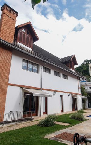 Casa para alugar com 800m², 3 quartos e 6 vagasQuintal