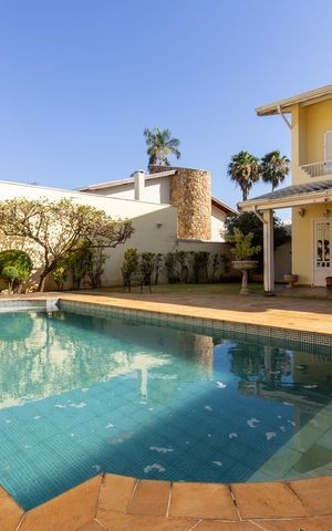 Casa de condomínio para alugar com 400m², 3 quartos e 4 vagas Casa de condomínio para alugar com 400m², 3 quartos e 4 vagasÁrea comum