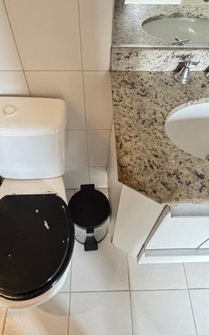 Apartamento para alugar com 78m², 3 quartos e 2 vagas Apartamento para alugar com 78m², 3 quartos e 2 vagasBanheiro da Suíte