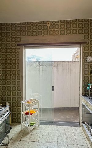 Casa à venda com 261m², 3 quartos e 2 vagas Casa à venda com 261m², 3 quartos e 2 vagasCozinha