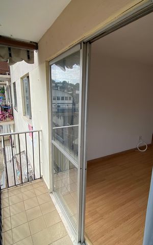 Apartamento à venda com 45m², 1 quarto e 1 vaga Apartamento à venda com 45m², 1 quarto e 1 vagaSacada