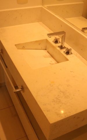 Apartamento à venda com 137m², 3 quartos e 3 vagasBanheiro da Suíte 1