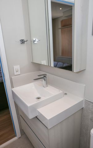 Apartamento à venda com 73m², 2 quartos e 1 vaga Apartamento à venda com 73m², 2 quartos e 1 vagaBanheiro da Suíte 1