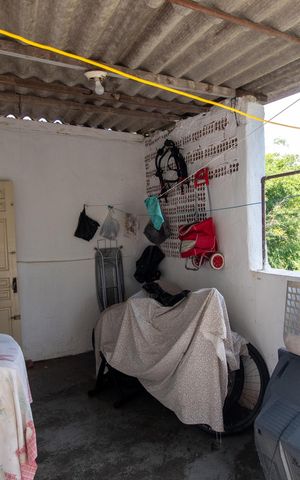 Casa à venda com 185m², 4 quartos e 1 vaga Casa à venda com 185m², 4 quartos e 1 vagaÁrea de Serviço