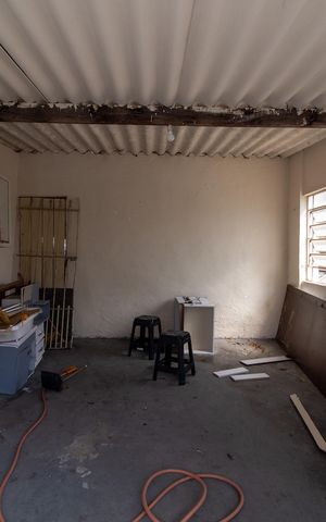 Casa à venda com 185m², 4 quartos e 1 vaga Casa à venda com 185m², 4 quartos e 1 vagaGaragem