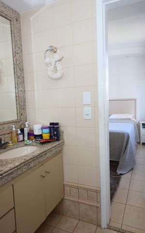 Apartamento para alugar com 100m², 3 quartos e 2 vagasBanheiro da Suíte 1