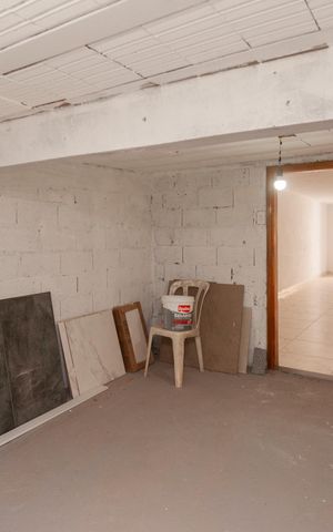 Casa à venda com 141m², 3 quartos e 2 vagasÁrea Privativa - Depósito