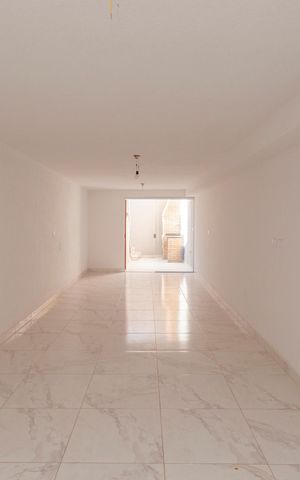 Casa à venda com 141m², 3 quartos e 2 vagasÁrea Privativa -Salão de Festas