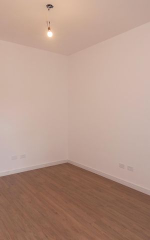 Casa à venda com 141m², 3 quartos e 2 vagasSuíte