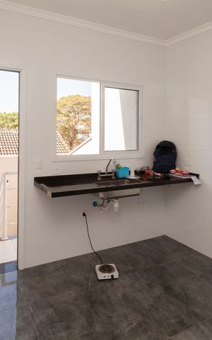 Casa à venda com 141m², 3 quartos e 2 vagasCozinha