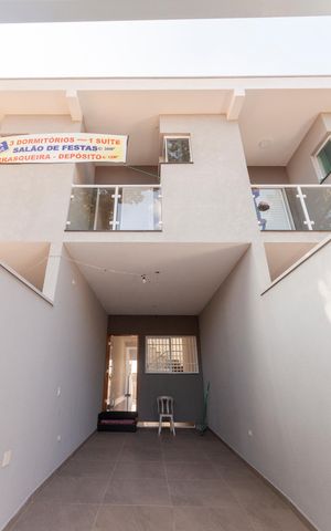 Casa à venda com 141m², 3 quartos e 2 vagasGaragem