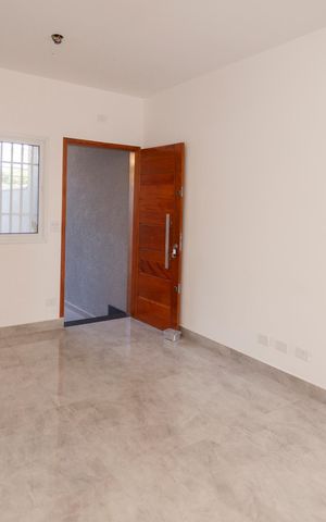 Casa à venda com 141m², 3 quartos e 2 vagasSala