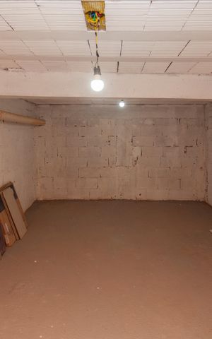 Casa à venda com 141m², 3 quartos e 2 vagasÁrea Privativa - Depósito
