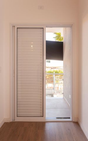 Casa à venda com 141m², 3 quartos e 2 vagasSuíte