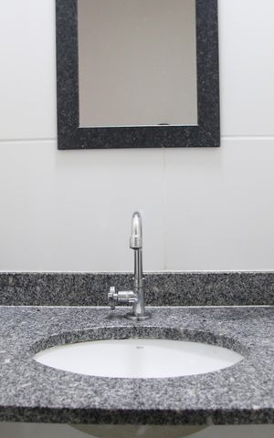 Apartamento à venda com 47m², 2 quartos e 1 vagaBanheiro Social