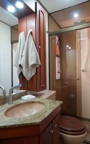 Apartamento à venda com 157m², 2 quartos e 2 vagasBanheiro social