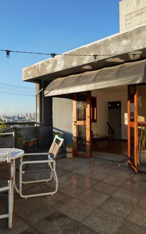 Apartamento à venda com 157m², 2 quartos e 2 vagasVaranda Cobertura